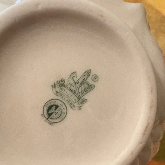 Elegant White Ceramic Vase with Purple Accents , Belleek, Ireland Porcelain - Picture 6 of 6